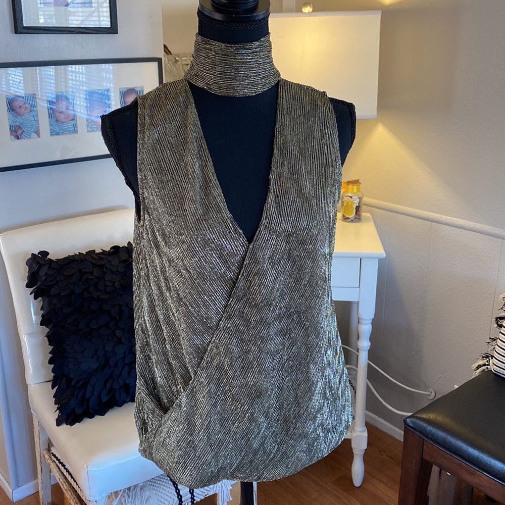 Bailey 44 Top